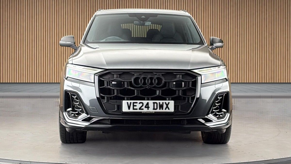 Audi SQ7 Image 3