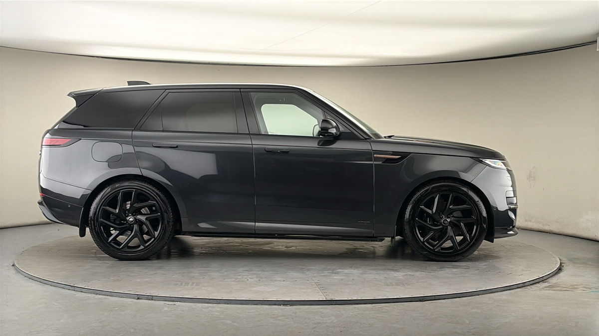 Land Rover Range Rover Sport Image 16