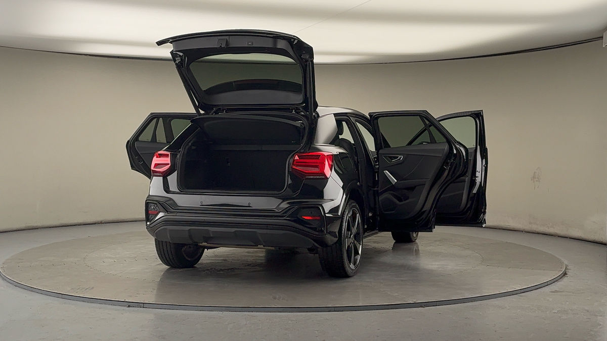 More views of Audi Q2