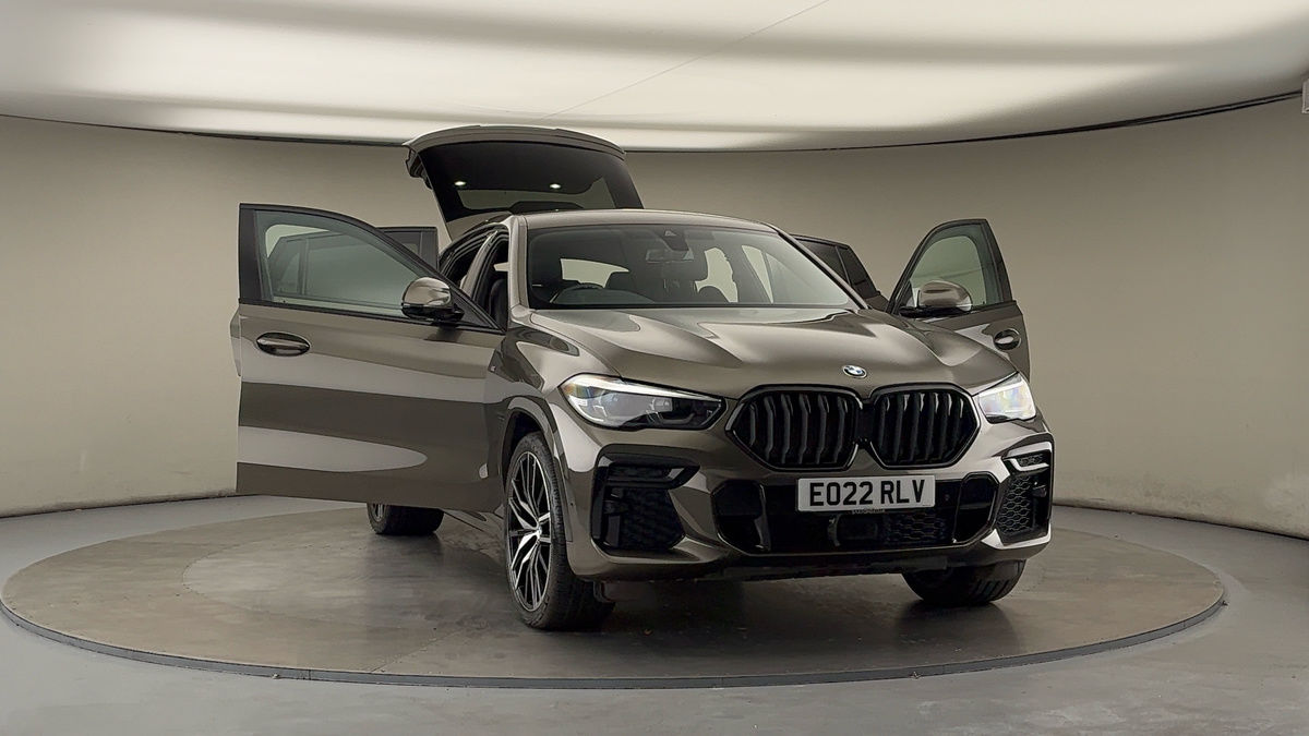 More views of BMW X6