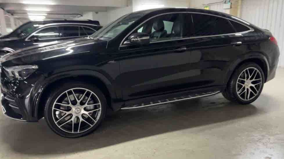 More views of Mercedes-Benz GLE