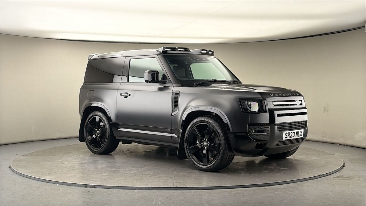 More views of Land Rover Defender 90