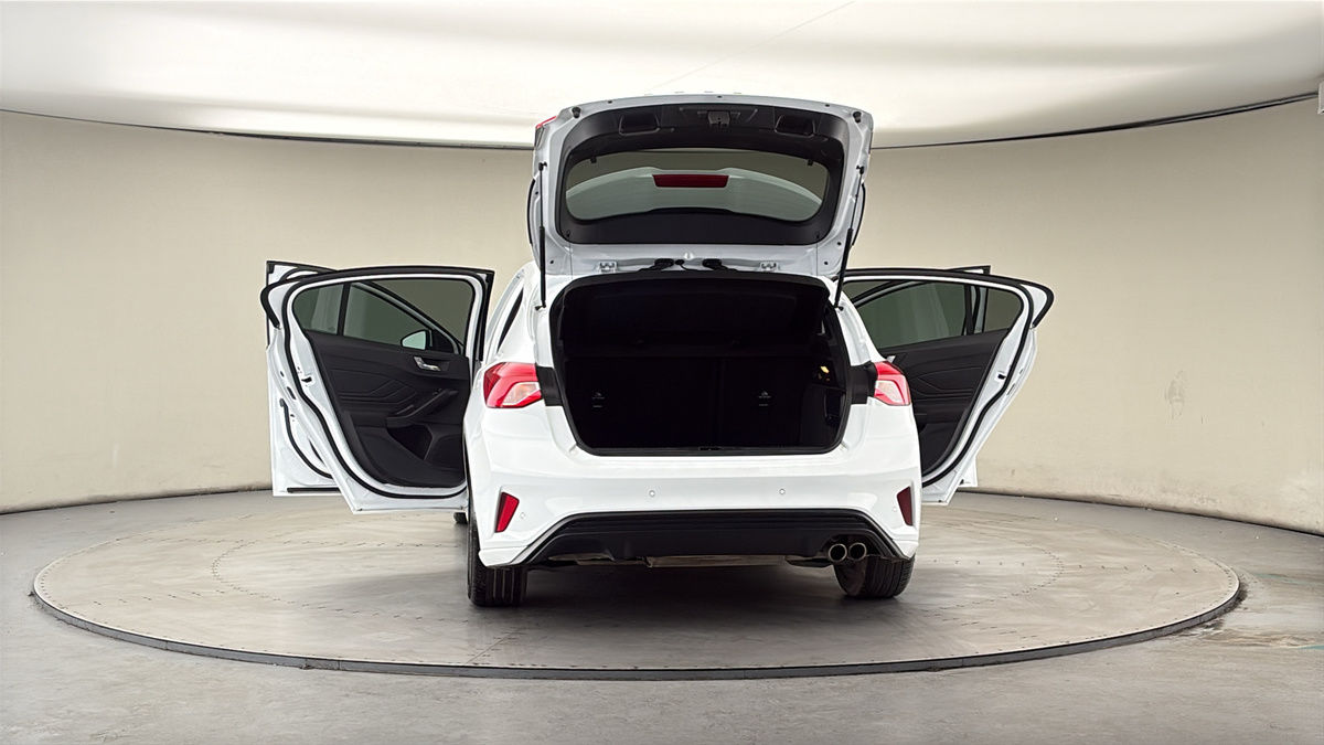 More views of Ford Focus