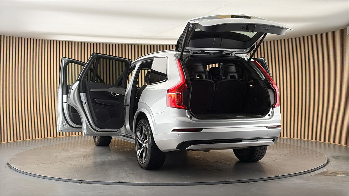 More views of Volvo XC90