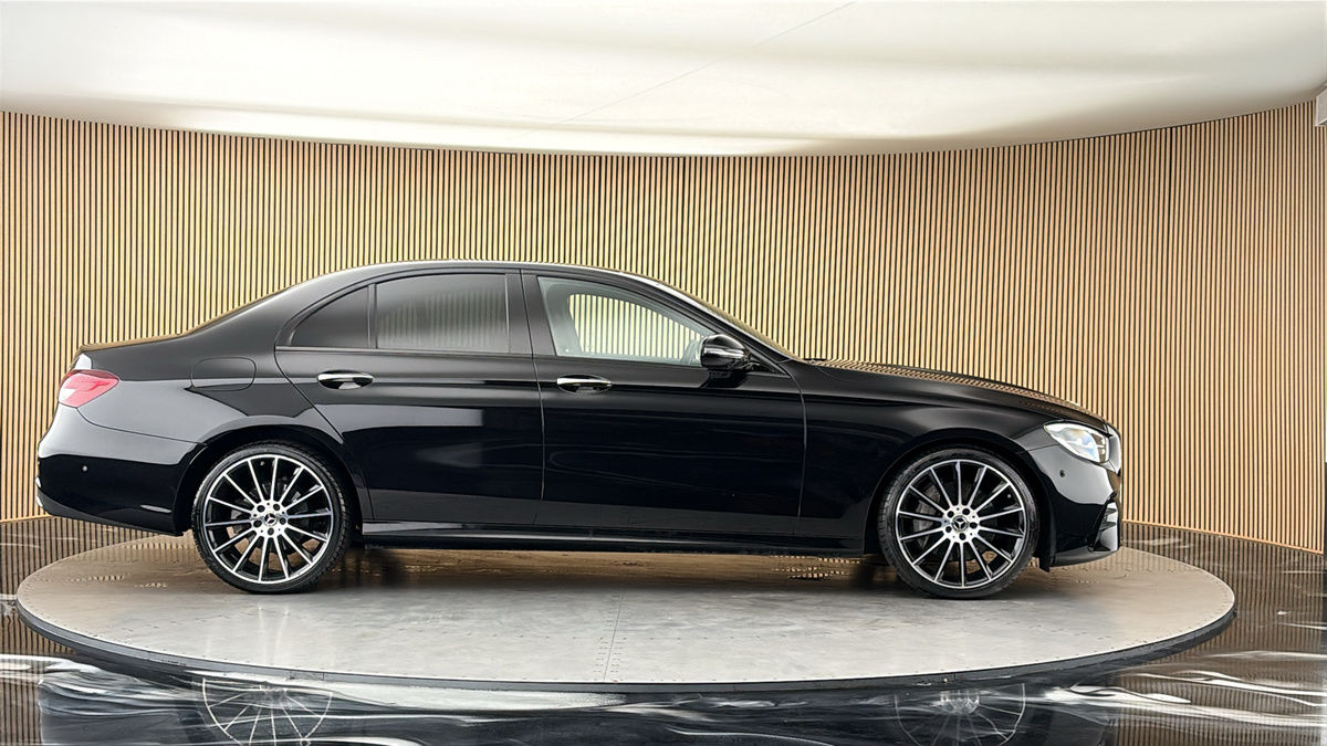 Mercedes-Benz E Class Image 16