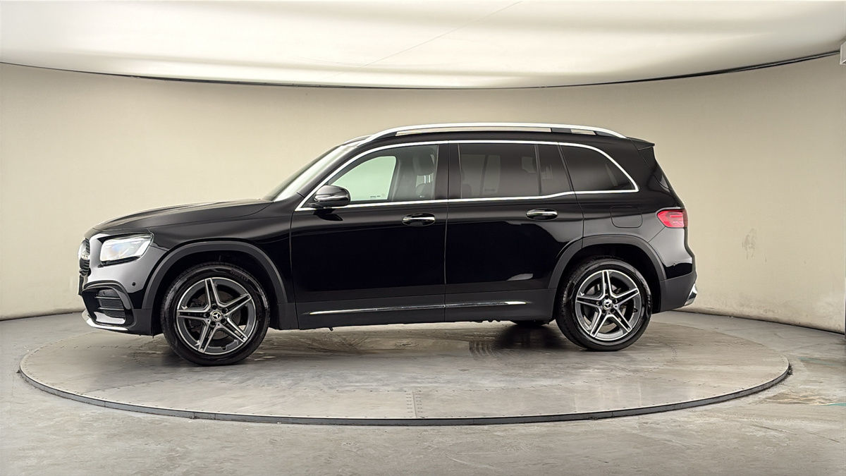 More views of Mercedes-Benz GLB