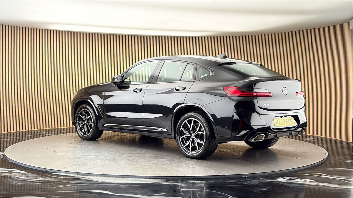 More views of BMW X4