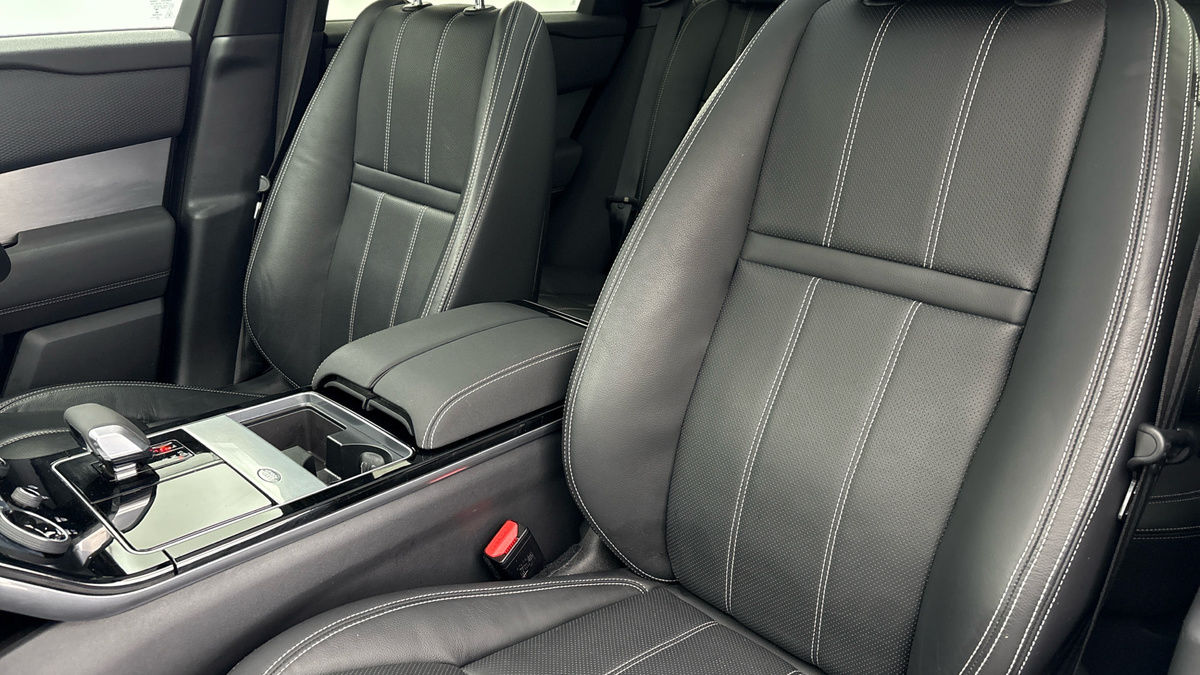 Land Rover Range Rover Velar Image 7