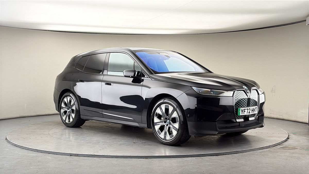 More views of BMW iX