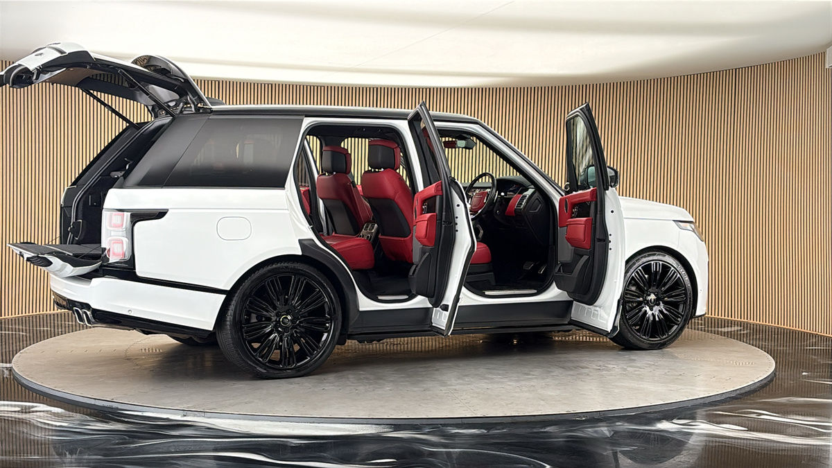 More views of Land Rover Range Rover