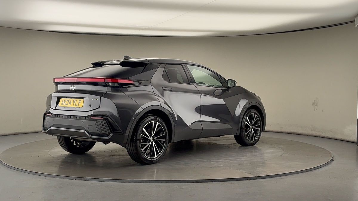 Toyota C-HR Image 21