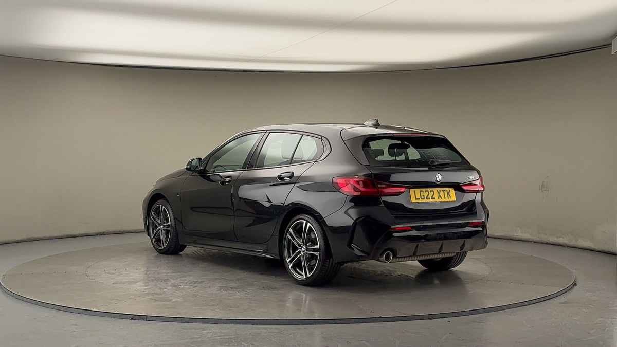 BMW 1 Series Image 2
