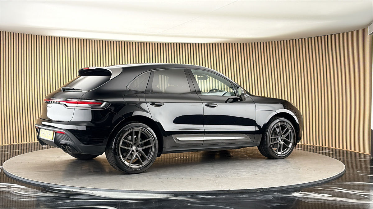 More views of Porsche Macan
