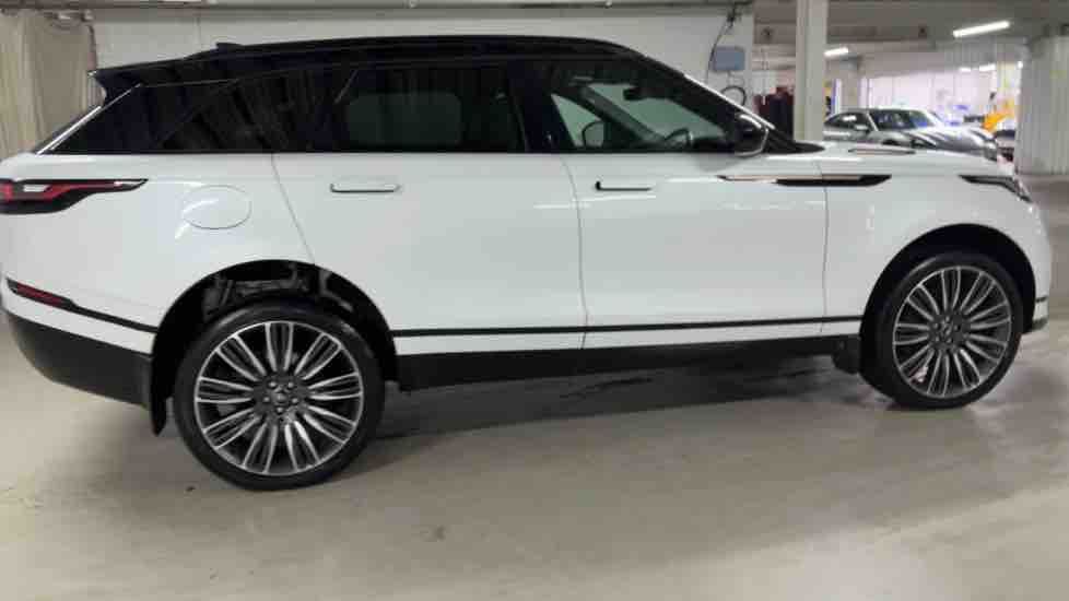 More views of Land Rover Range Rover Velar
