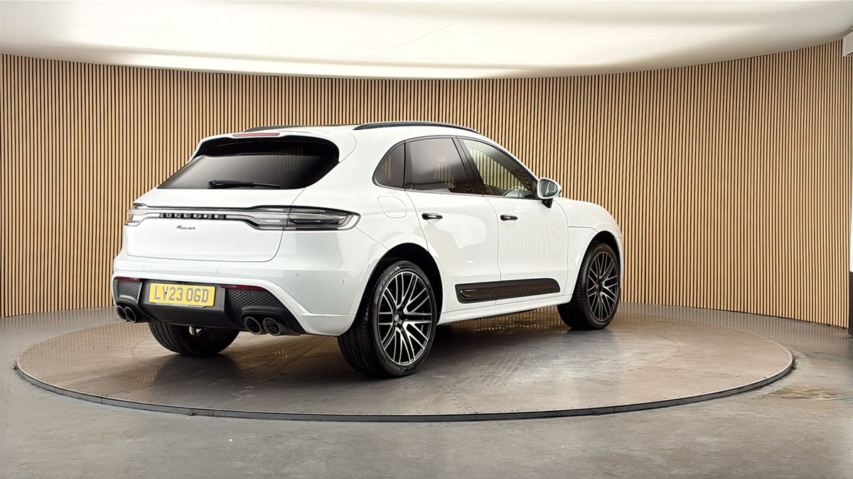 More views of Porsche Macan
