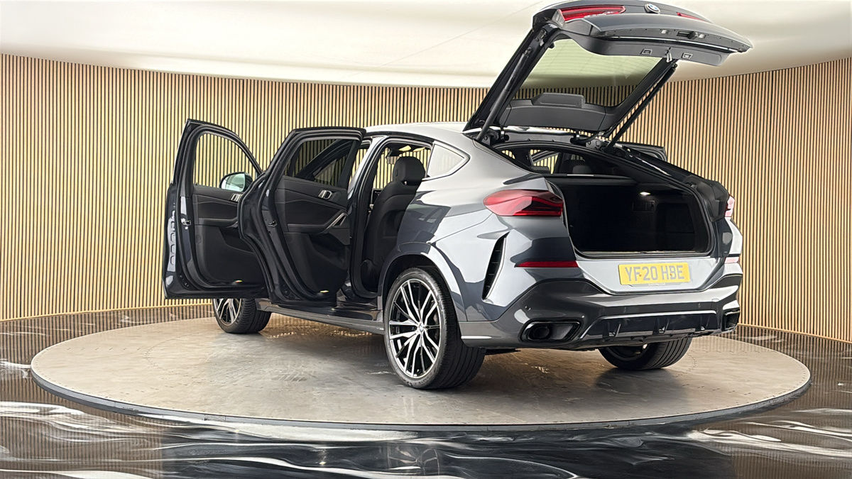 BMW X6 Image 23