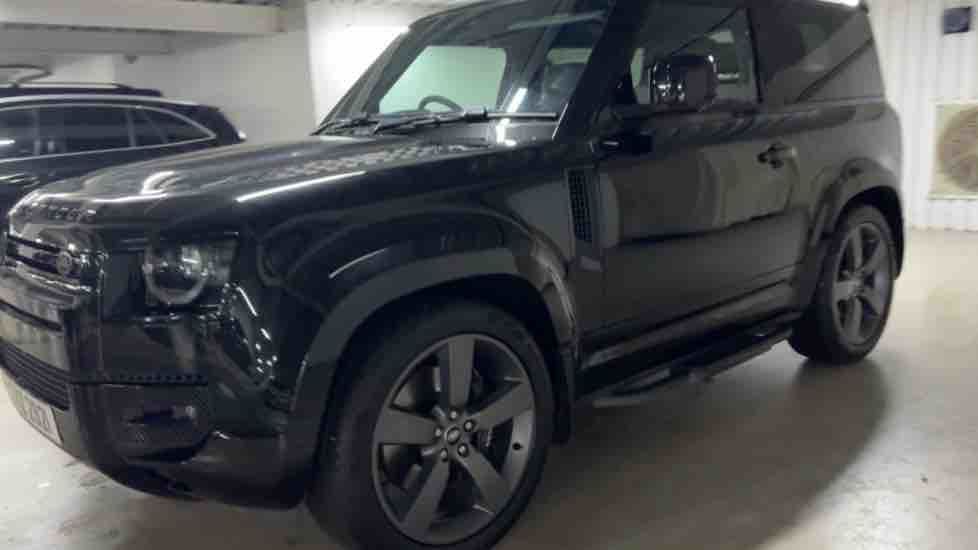 More views of Land Rover Defender 90