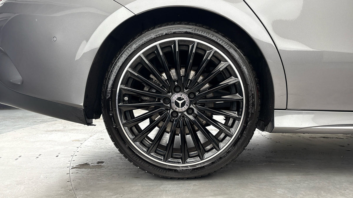 Mercedes-Benz CLA Image 10