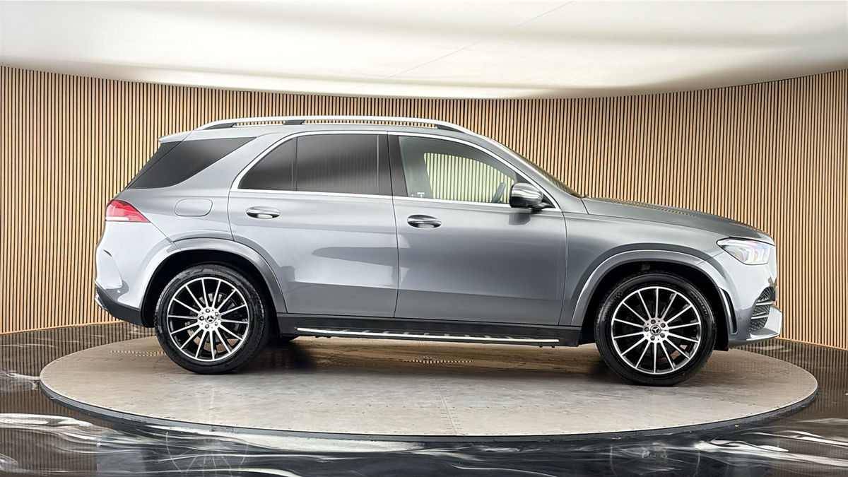 More views of Mercedes-Benz GLE