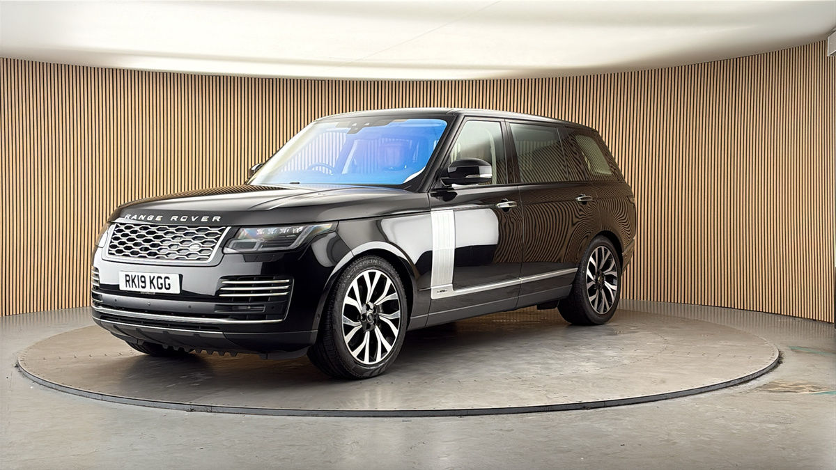 More views of Land Rover Range Rover