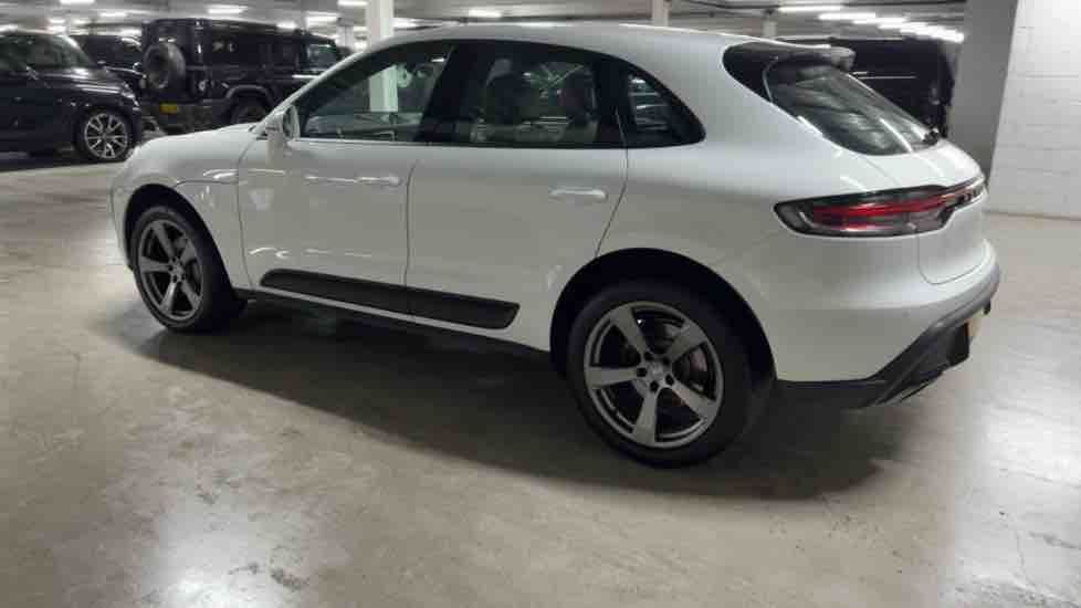 More views of Porsche Macan