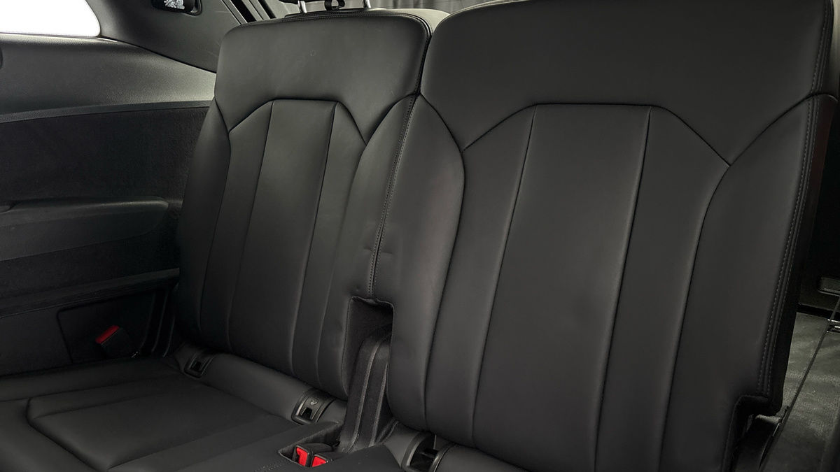 Audi SQ7 Image 34