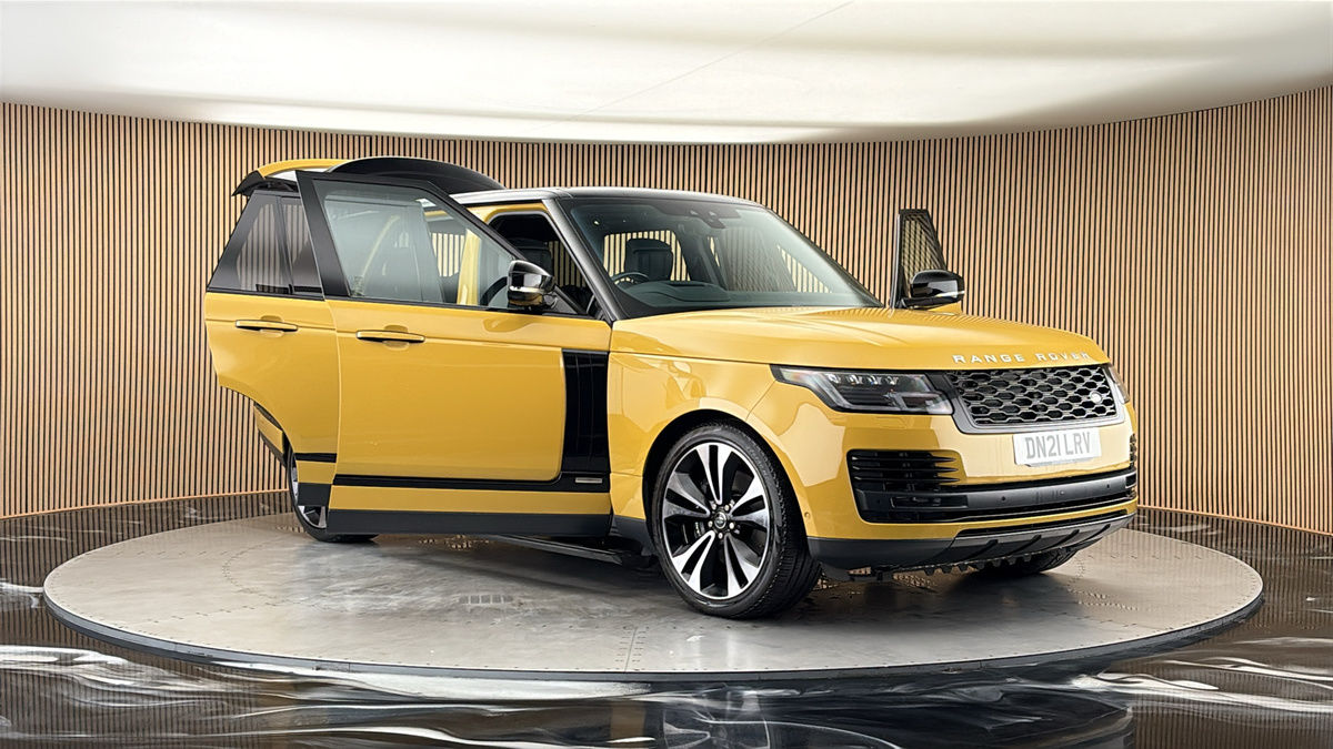 More views of Land Rover Range Rover