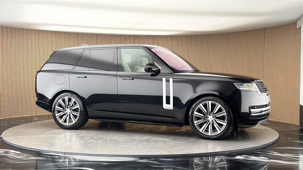 More views of Land Rover Range Rover