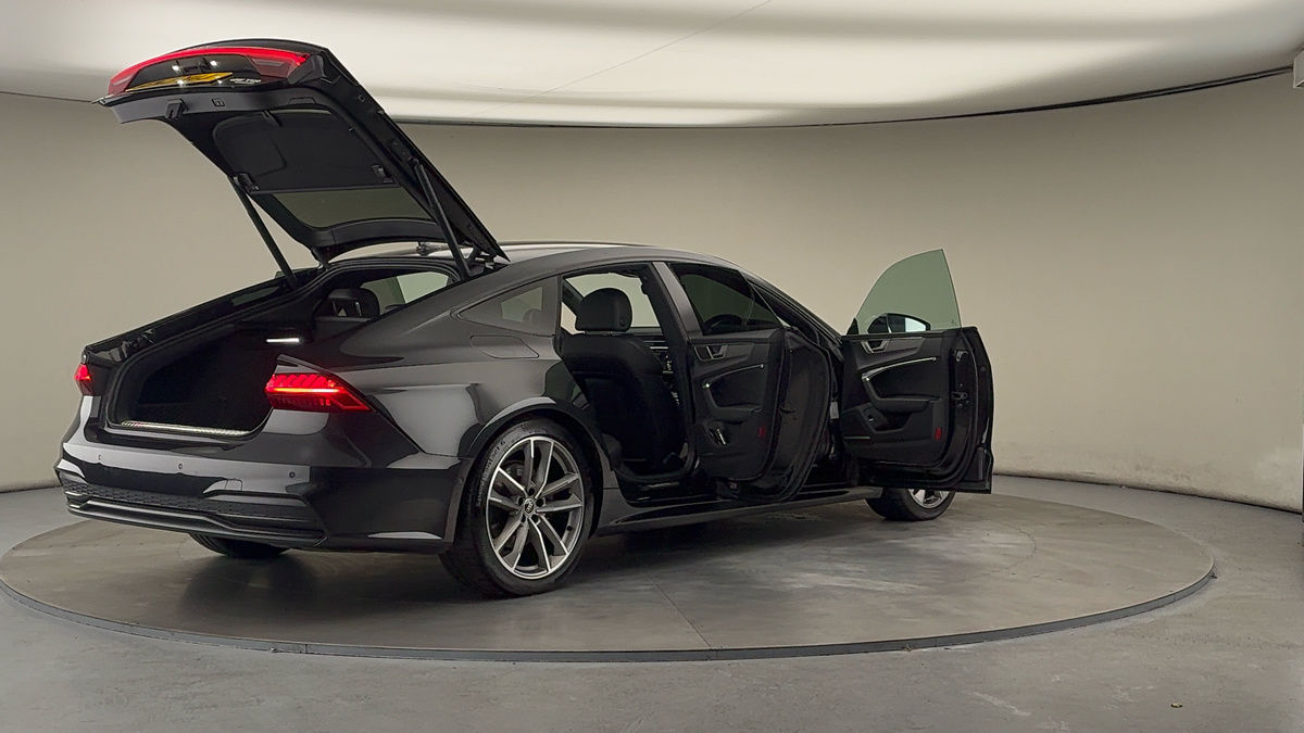 More views of Audi A7