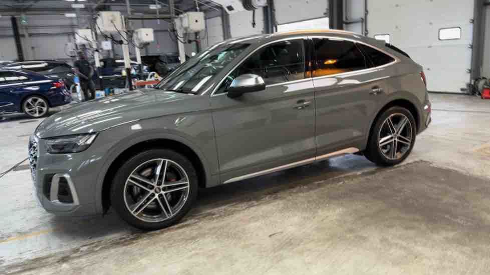 More views of Audi SQ5