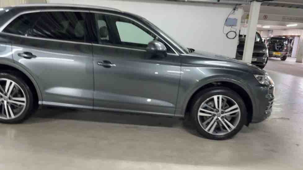More views of Audi Q5
