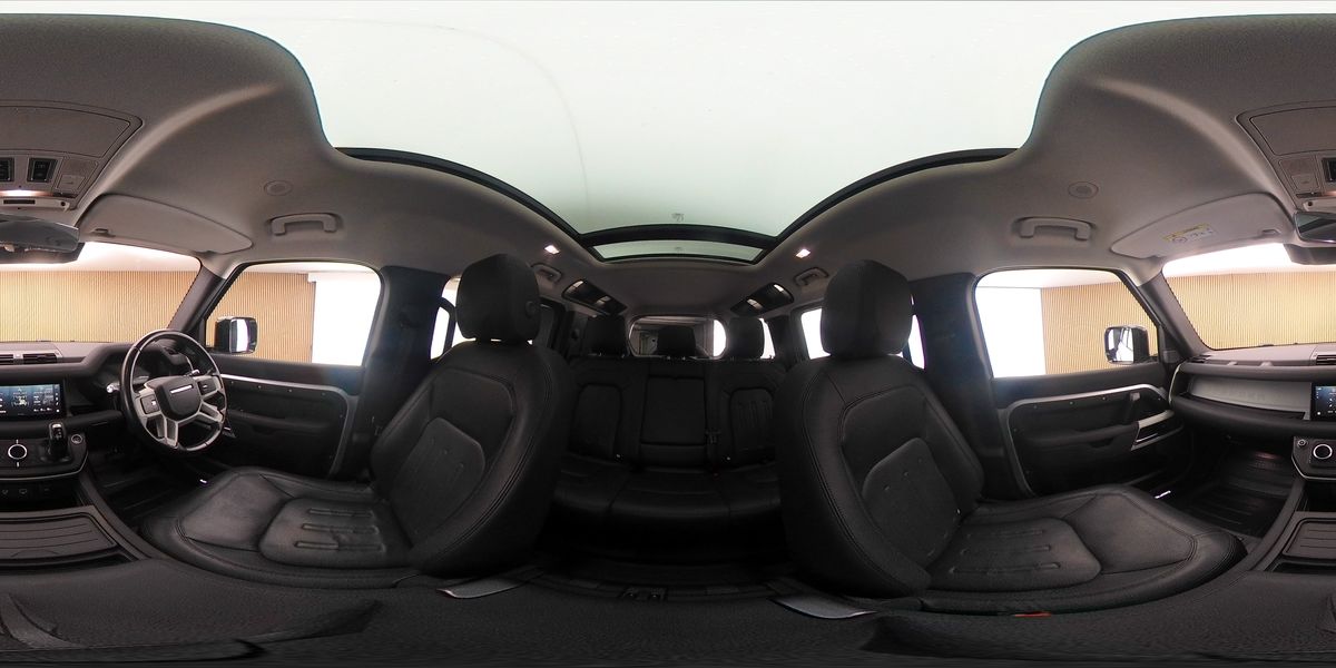 More views of Land Rover Defender 110