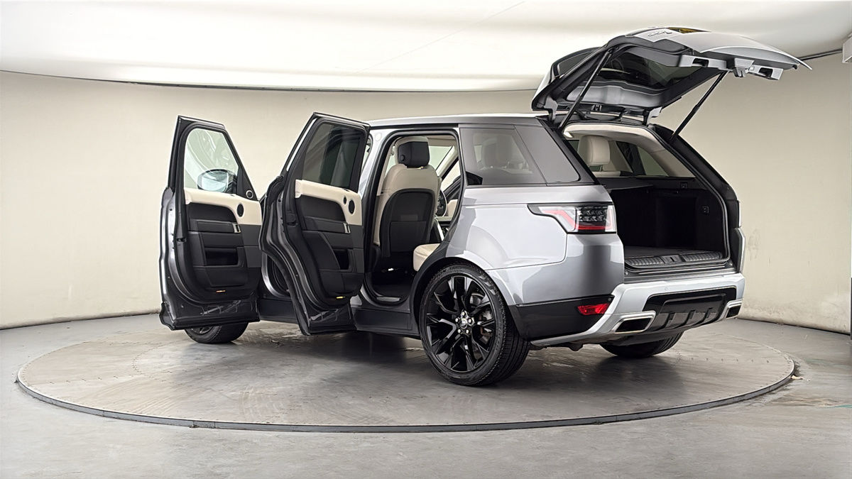 More views of Land Rover Range Rover Sport