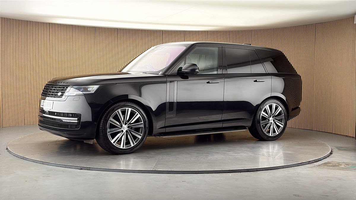 More views of Land Rover Range Rover