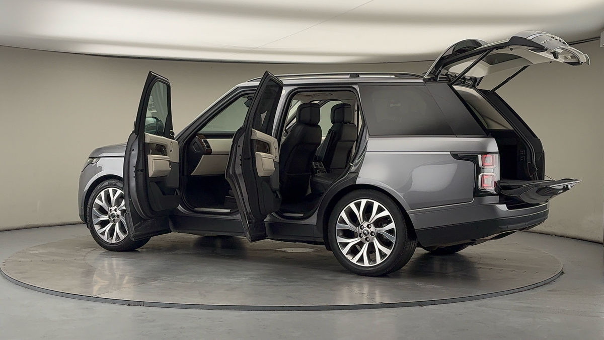 More views of Land Rover Range Rover