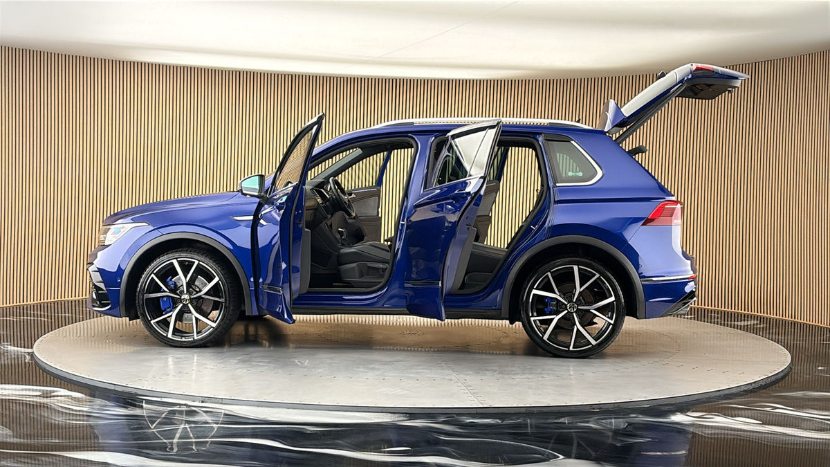 More views of Volkswagen Tiguan