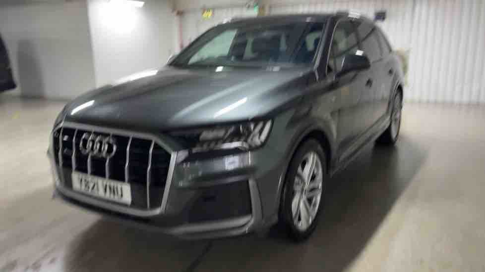 More views of Audi Q7