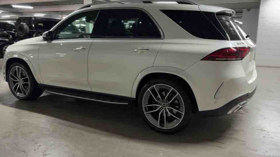 More views of Mercedes-Benz GLE