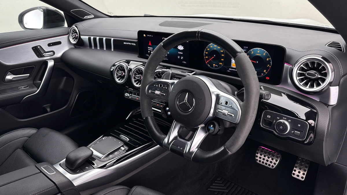 Mercedes-Benz CLA Image 5