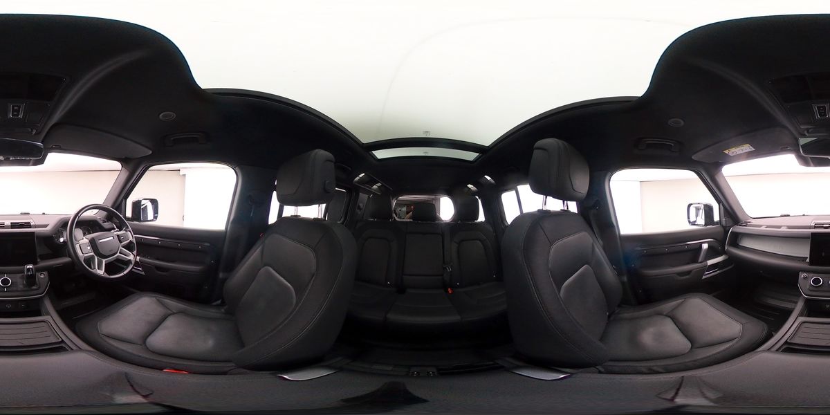 More views of Land Rover Defender 110