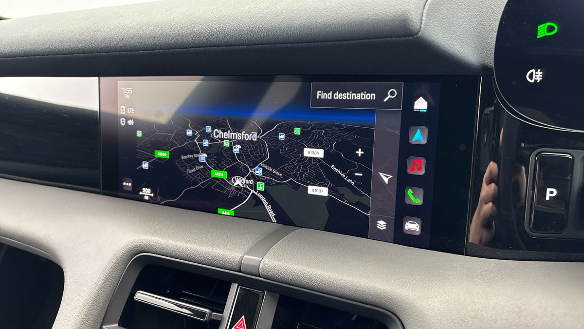 Porsche Taycan Image 17