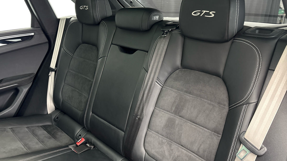 Porsche Macan Image 8