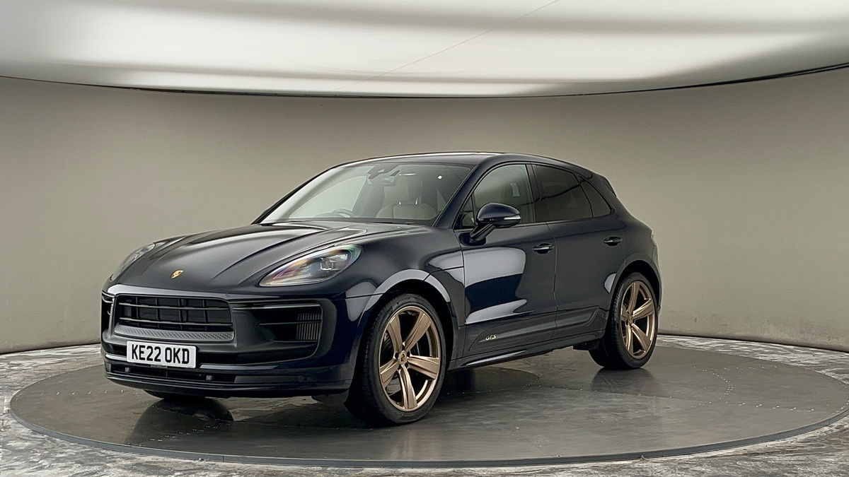 More views of Porsche Macan