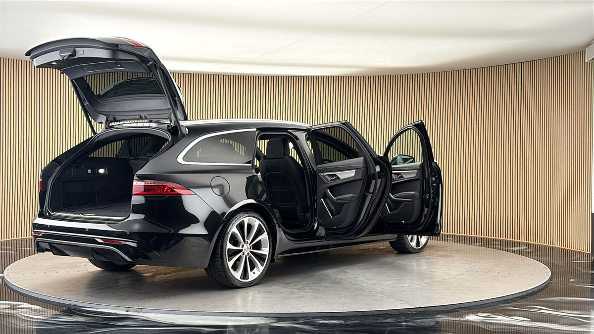 More views of Jaguar XF