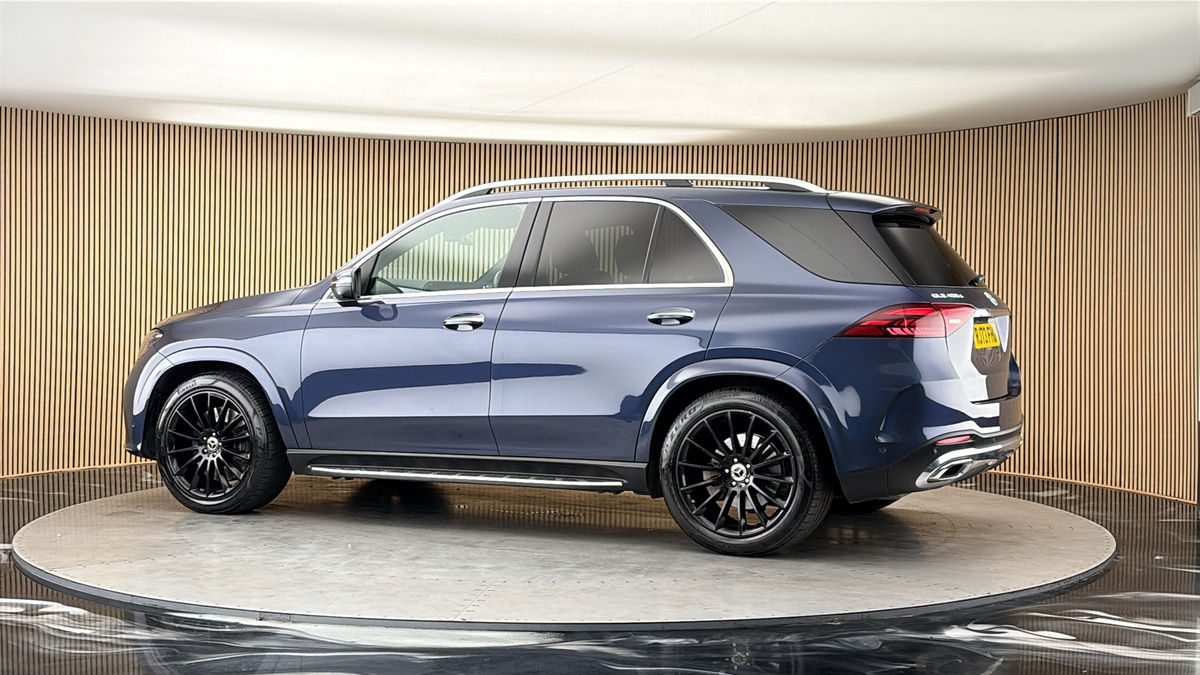 More views of Mercedes-Benz GLE
