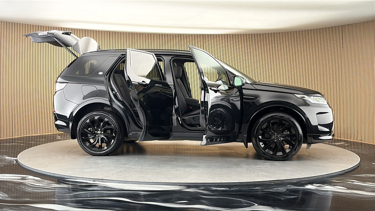 More views of Land Rover Discovery Sport