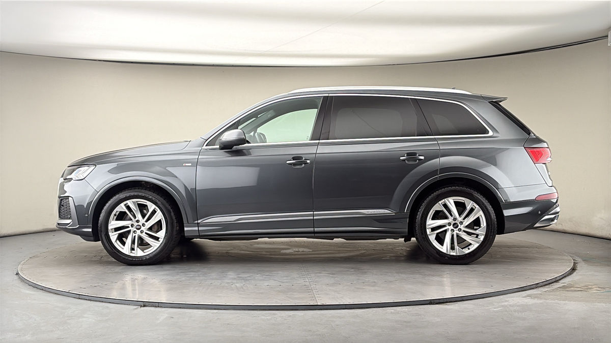 Audi Q7 Image 15
