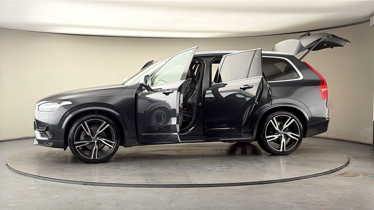 More views of Volvo XC90