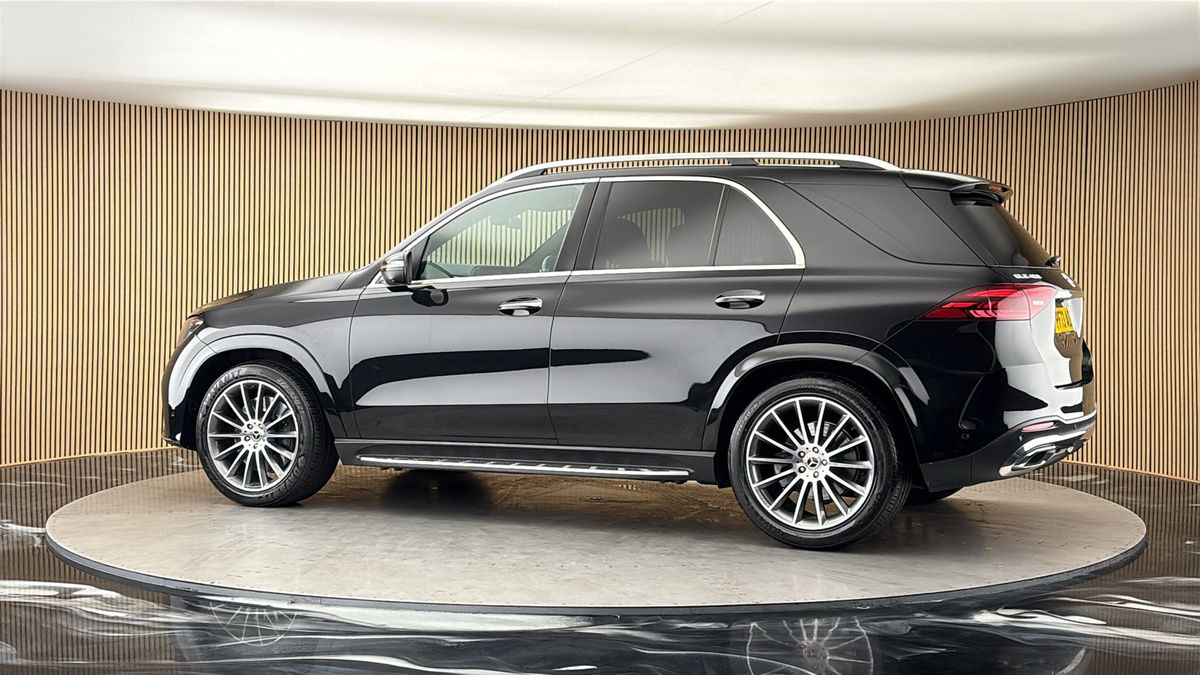 More views of Mercedes-Benz GLE