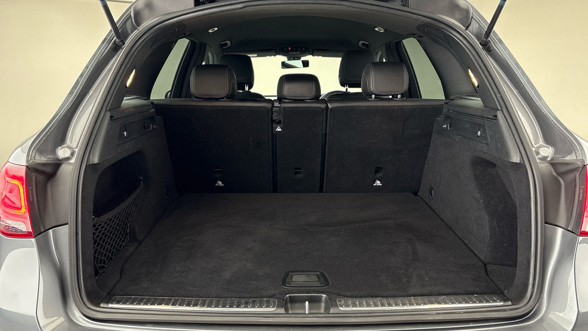 Mercedes-Benz GLC Image 11
